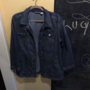 Jean jacket over hip long